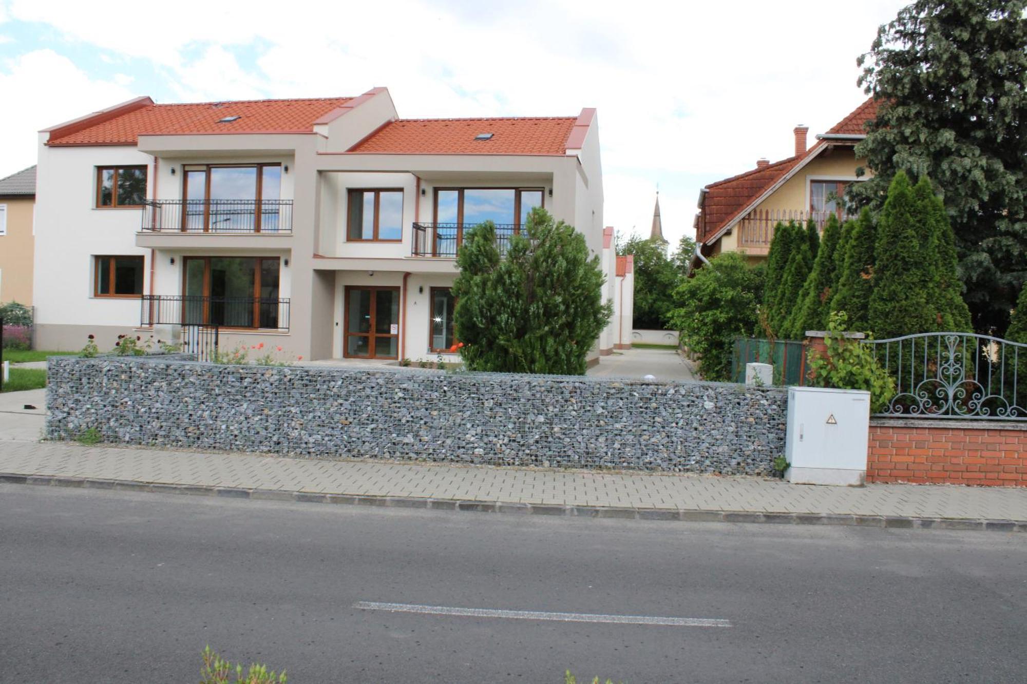 Mara Apartman Buek Buitenkant foto