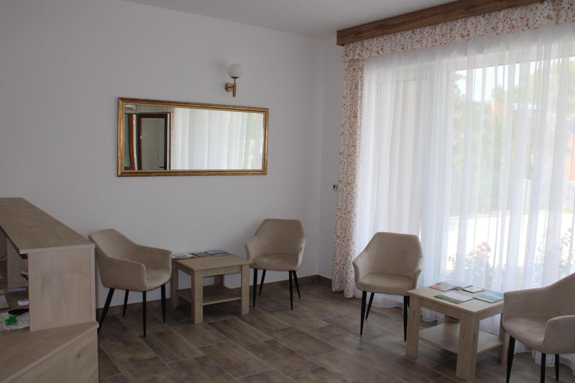 Mara Apartman Buek Buitenkant foto
